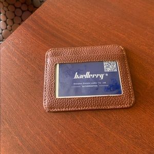 New baellerry leather Men’s wallet/credit card holder.Medium Brown .Price fixed